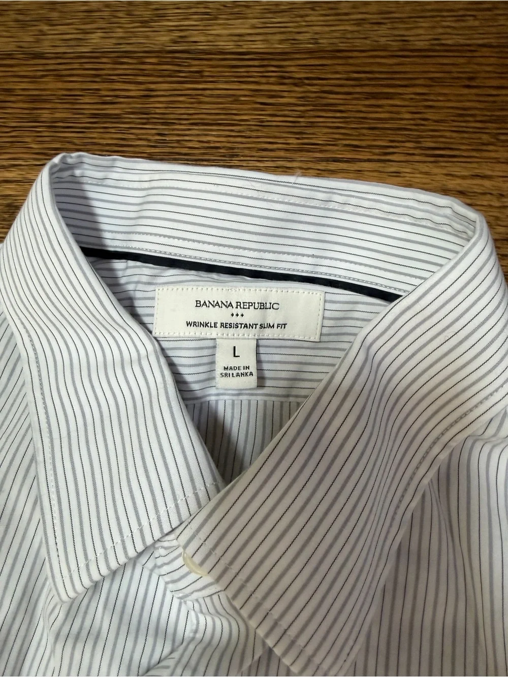 Banana Republic Wrinkle Resistant Slim Fit White Gray Stripe Dress Shirt Large